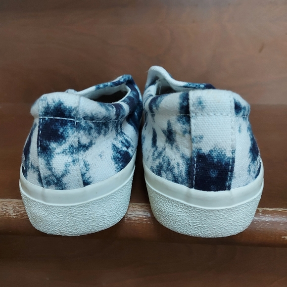 Madewell Sidewalk Slip-On Sneakers in Tie-Dyed Recycled Canvas - Picture 6 of 9